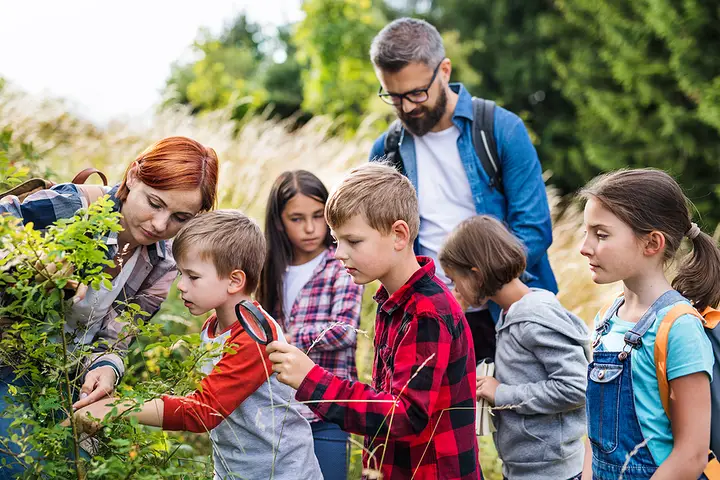 School Field Trip Bus Rentals in Riverside